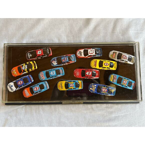 General Mills Salute II Racing February 2003 Diecast Cars Display Case - Picture 4 of 9